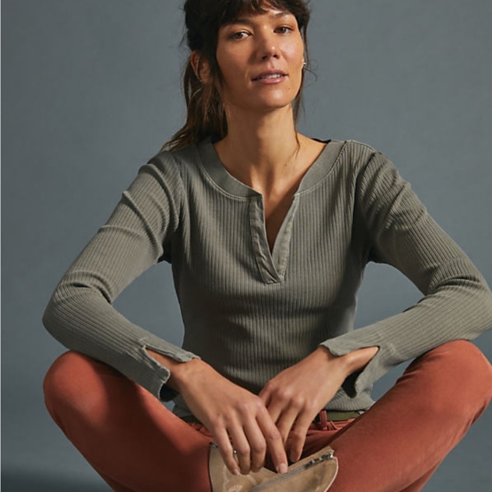 Anthropologie Pilcro Evanna Spliced Hem Gray Ribbed V-Neck Top XL